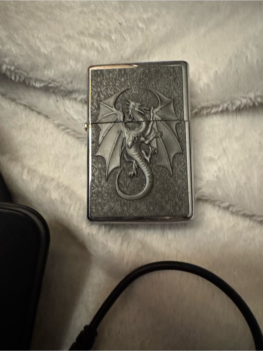 Embossed Dragon Pocket cigarette Light  Er - Silver Finish With Charging Cord